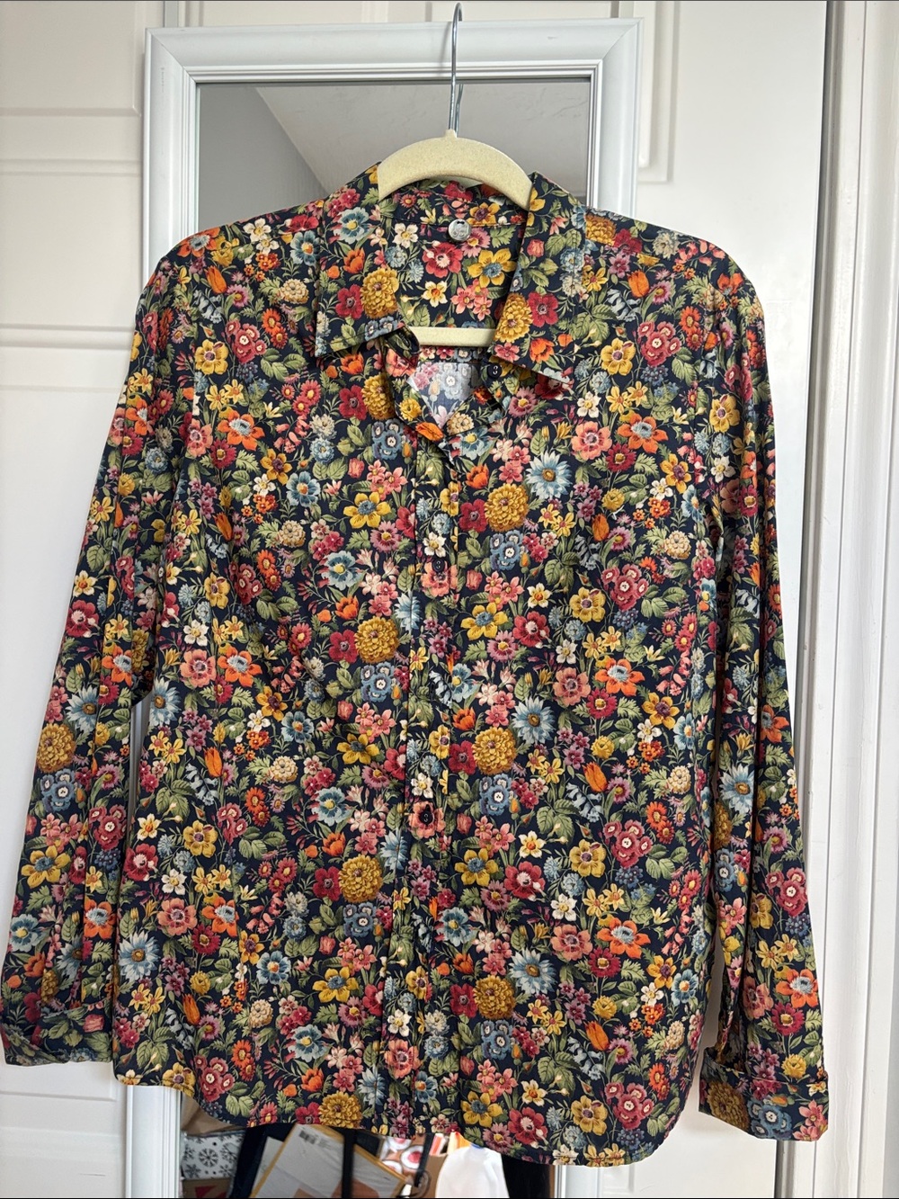 Women’s Cotton Floral Button-Up Shirt in Multicolor